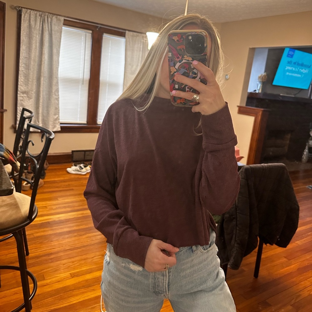 American Eagle Cropped Turtle Neck